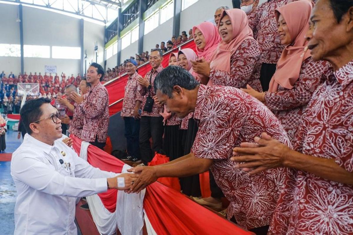 Wali kota sebut lingkungan tertata jadi fondasi kesejahteraan ekonomi