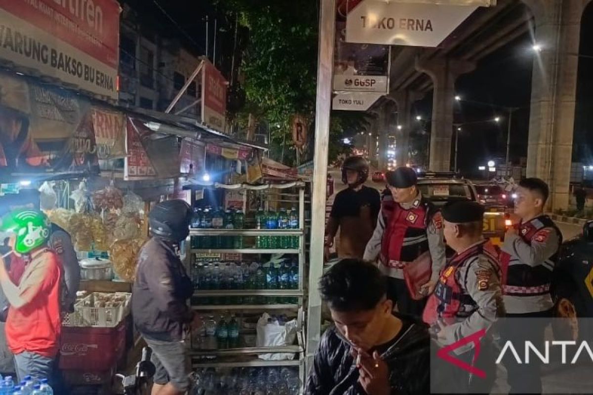 Polrestabes Palembang operasi sita minuman keras jelang Ramadhan
