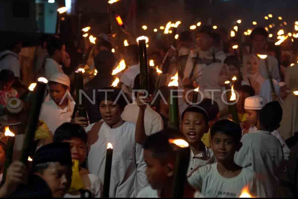 FOTO - Pawai 1.000 obor sambut Ramadhan di Makassar