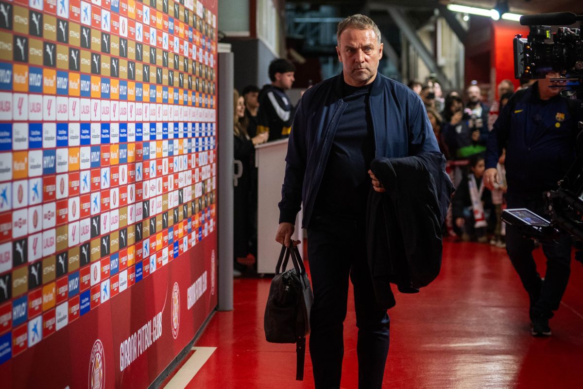 Pelatih Barcelona Hansi Flick akui pertahanan timnya buruk