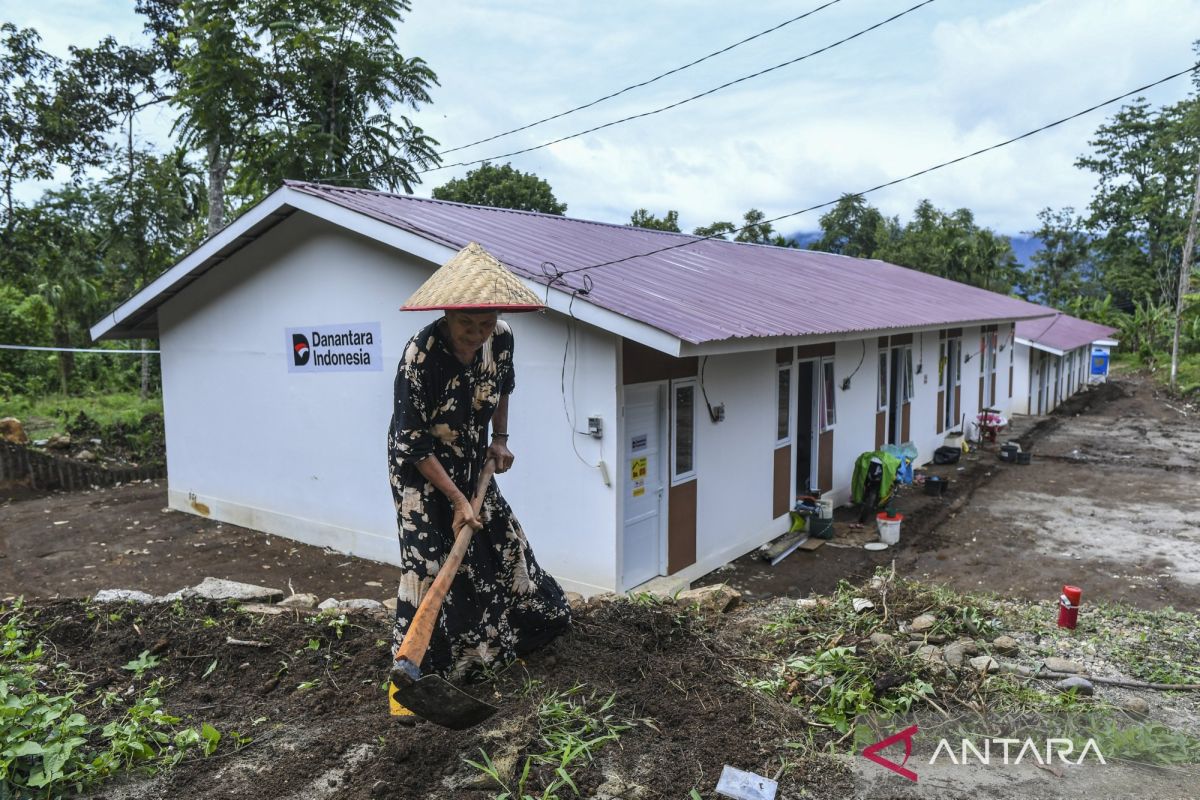 Mahasiswa kepolisian 'meugang' bersama warga Langkahan jelang Ramadhan