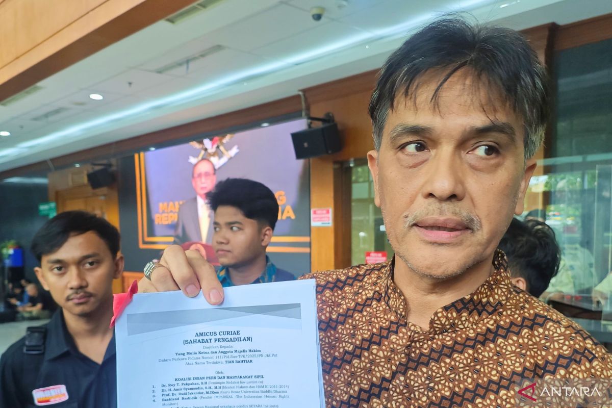 Eks Menkumham-anggota DPR ajukan "amicus curiae" untuk Tian Bahtiar
