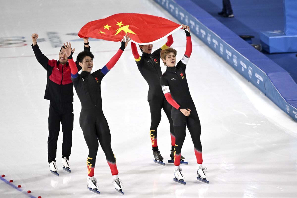 Tim seluncur cepat putra China ukir sejarah di Olimpiade Milan-Cortina