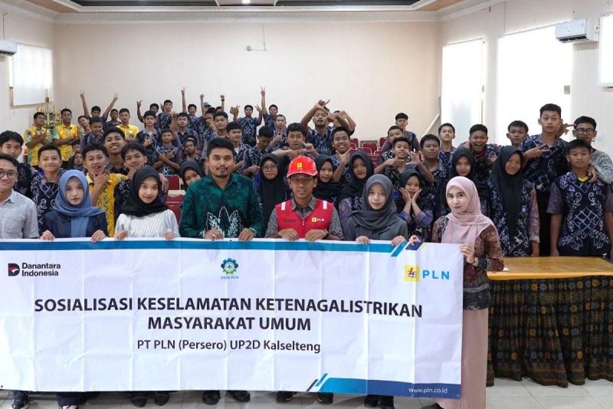 Tanamkan Budaya Keselamatan Listrik Sejak Dini, PLN Kalselteng Sosialisasi di SMKN 2 Banjarbaru
