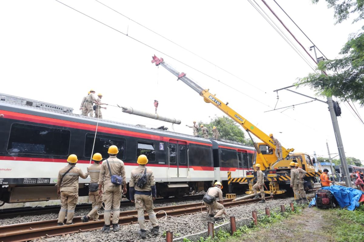 Hampir 8 Jam Pemulihan, Lintas Rawabuaya–Batuceper Kembali Beroperasi Bertahap