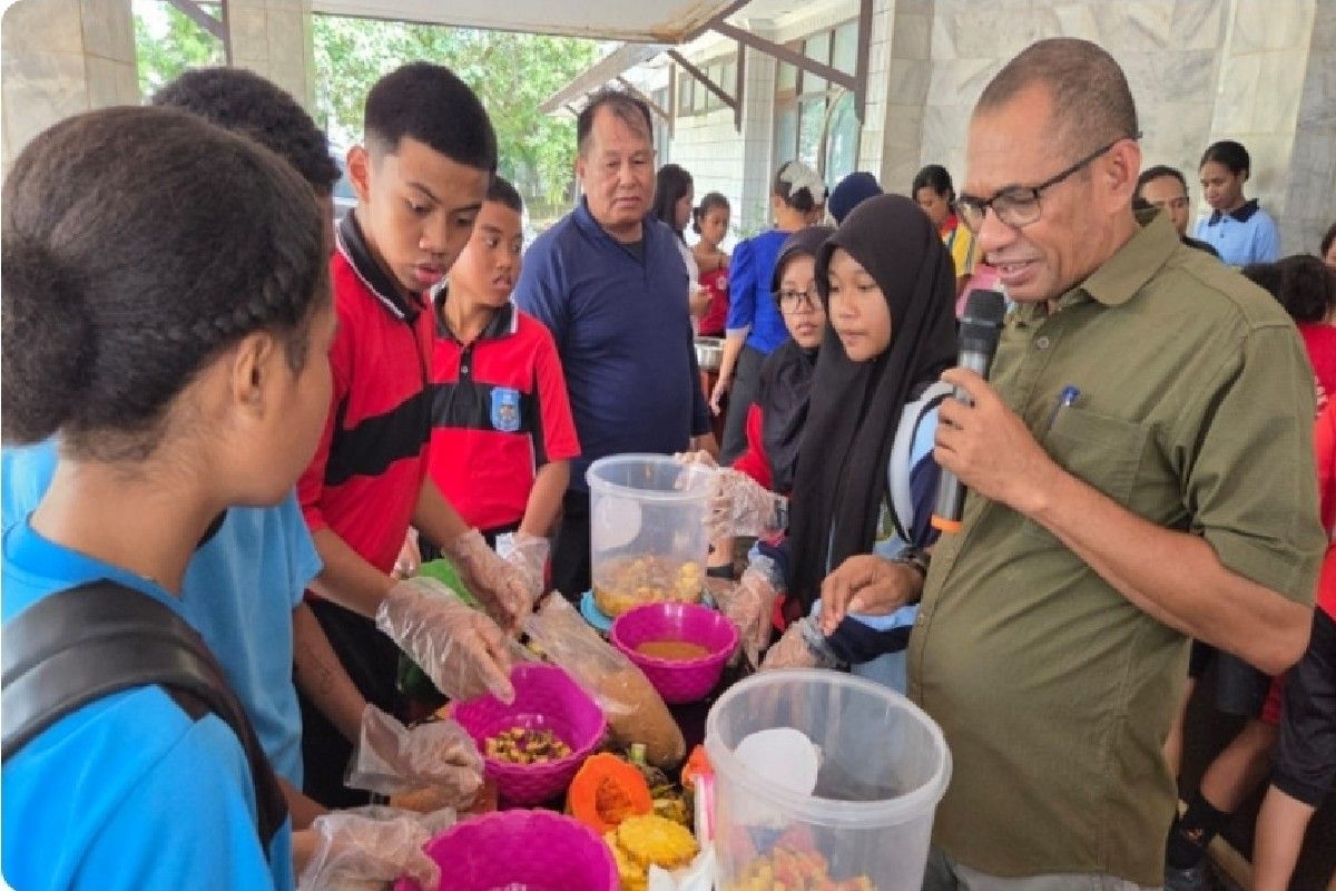 DKLH Papua ajak sekolah mulai kelola sampah organik ciptakan lingkungan sehat