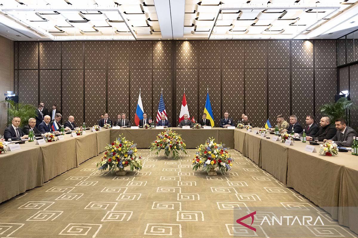 Inggris mengumumkan sanksi terbesar atas Rusia