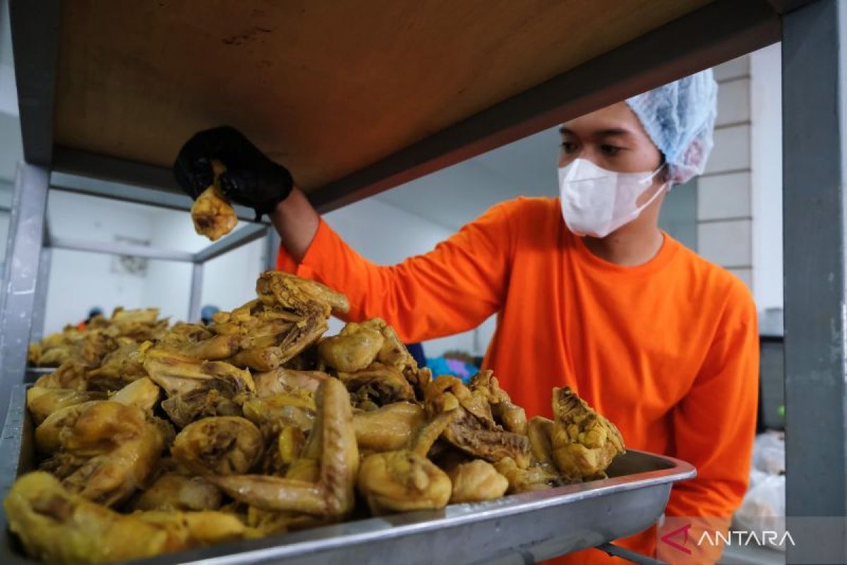 SPPG Pontianak Selatan siapkan paket MBG Ramadan