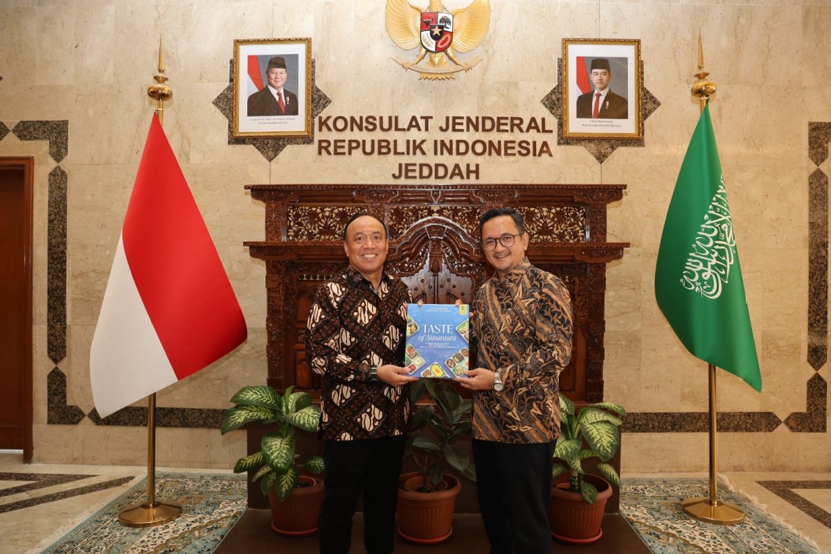 Buku Rasa Bhayangkara Nusantara wujud keberhasilan program MBG