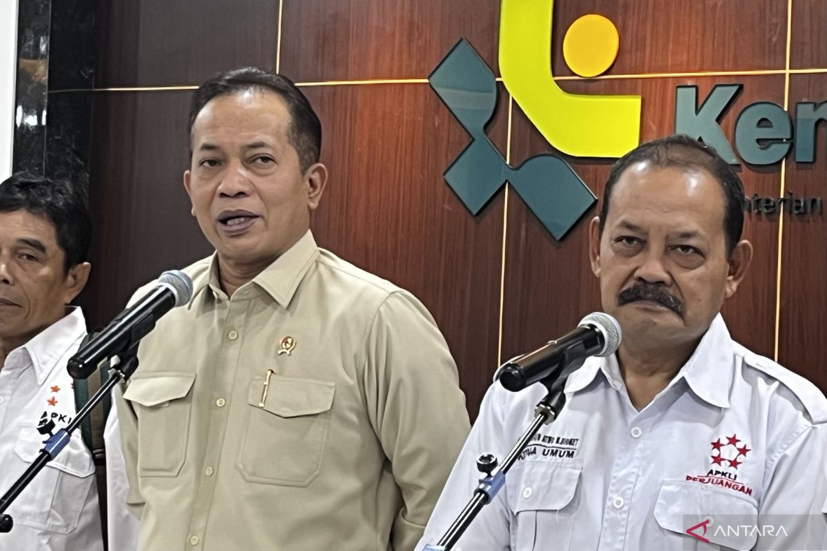Koperasi Desa Dukung Pedagang Kaki Lima dan UMKM: Menteri
