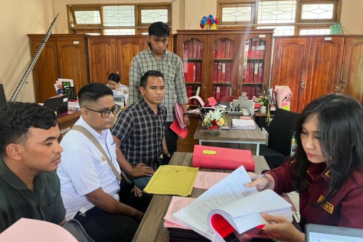 Polsek Maulafa limpahkan berkas perkara tahap dua kasus penganiayaan