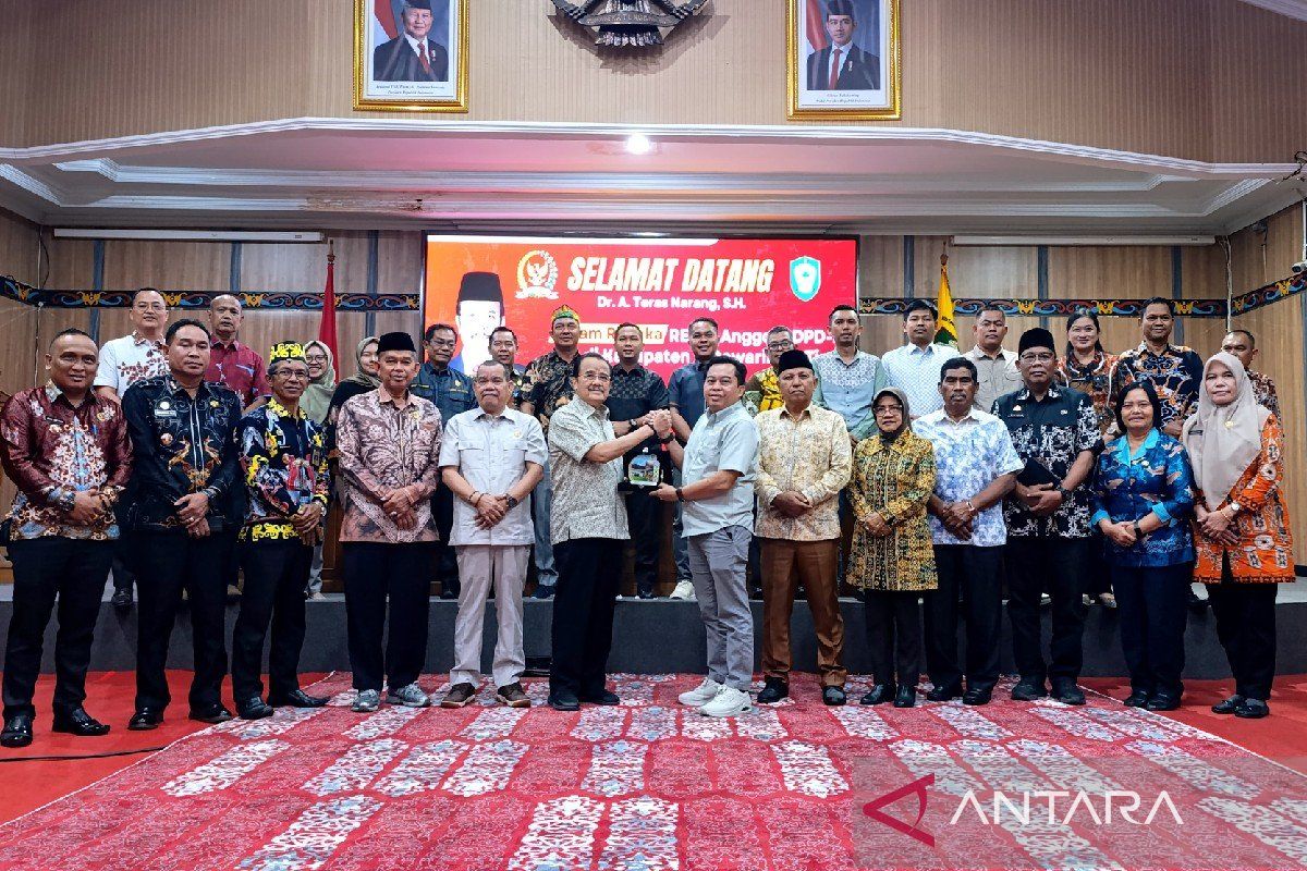 Teras Narang ajak 'keroyokan' perjuangkan aspirasi Kotim ke pusat