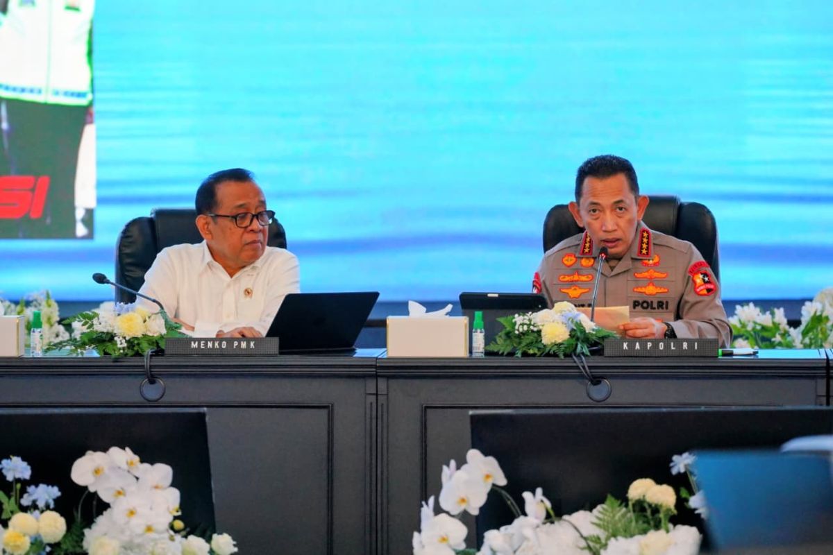 Penerapan Sistem Antrean “Siapa Cepat, Dia Dapat” untuk Naik Kapal Feri Saat Arus Mudik Lebaran