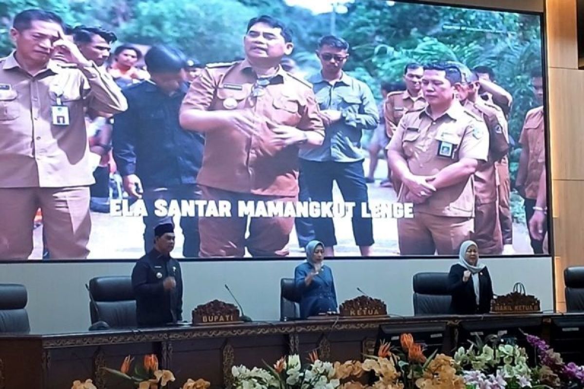 Bupati Shalahuddin tegaskan lima raperda dukung arah pembangunan daerah