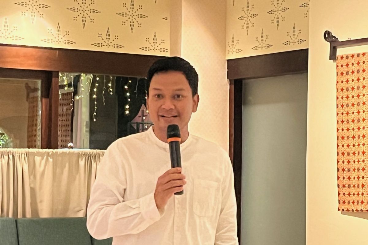 Antam prediksi harga emas global terus naik imbas konflik