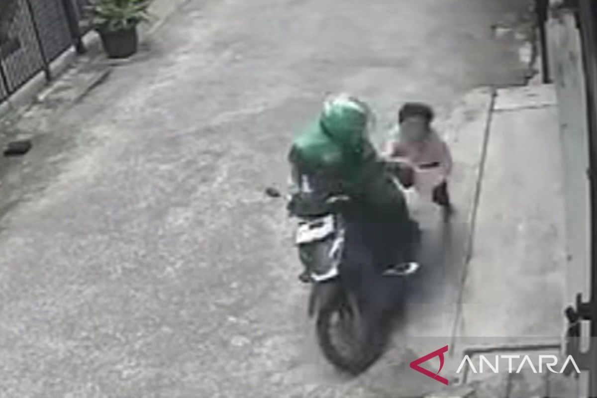 Polisi ringkus penjambret yang pura-pura tolong korbannya di Jakbar