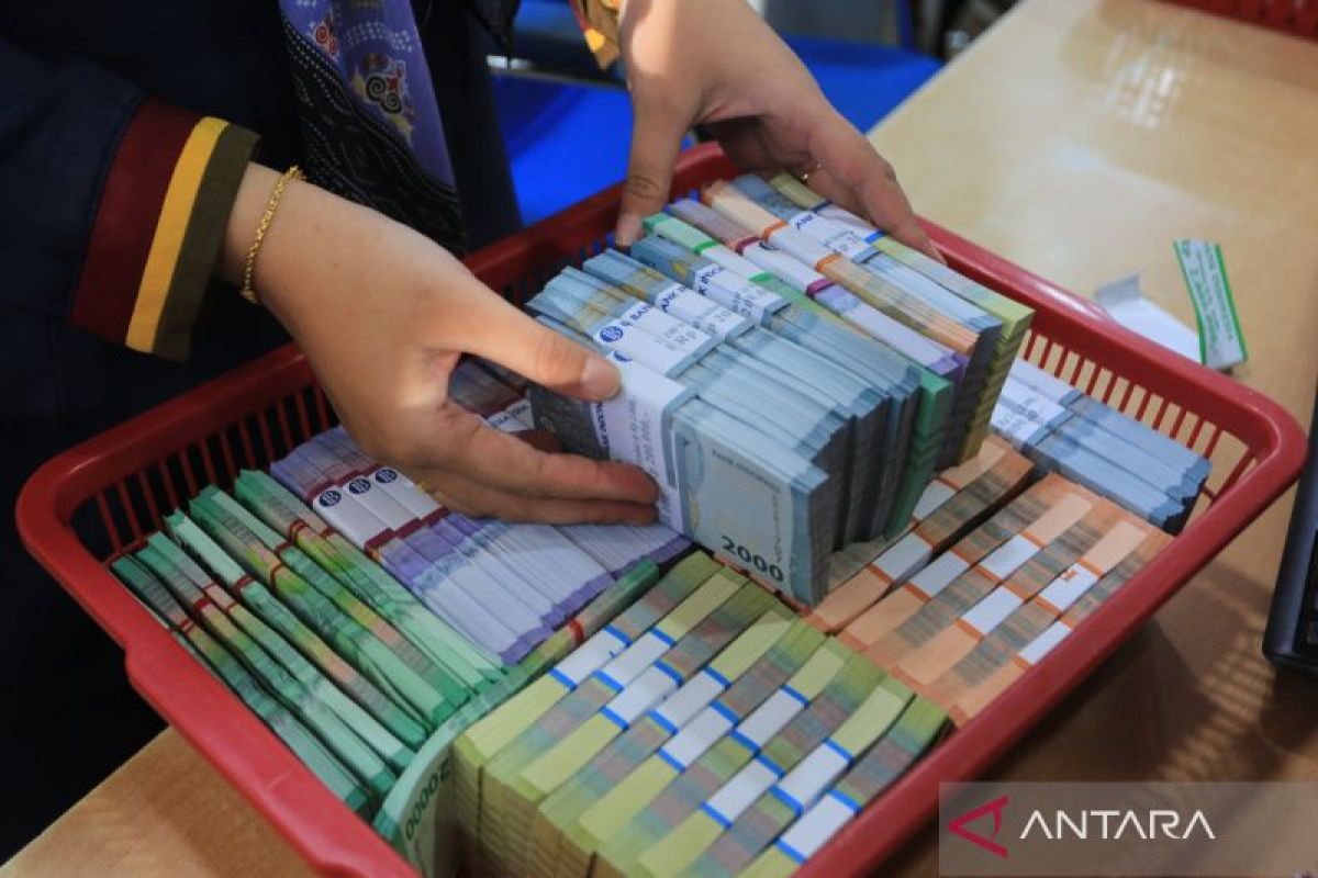 Rupiah jadi Rp16.900 per dolar AS, BI gerak cepat