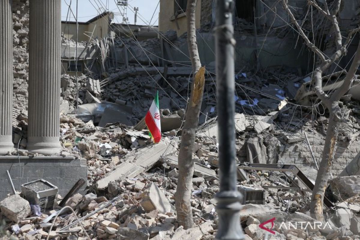 Melihat kondisi Tehran terkini yang hancur akibat serangan AS dan Israel