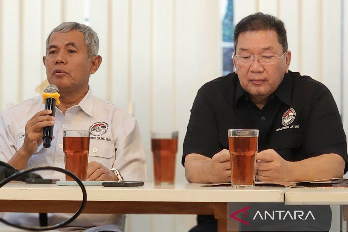 Aptrindo Cabang Tanjung Emas Semarang keberatan kenaikan PKB di Jateng