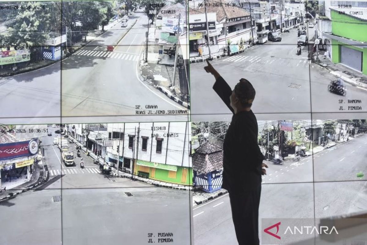 Pemantauan arus lalu lintas mudik lebaran melalui ATCS di jalur selatan