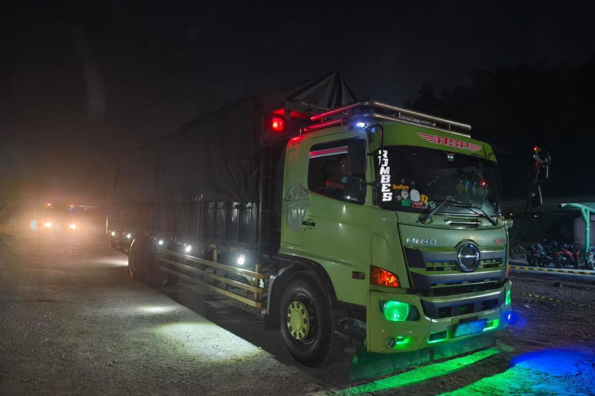 Polda Sumsel amankan 80 ton Batubara ilegal di Jalintim OKU, dua Supir truk ditangkap