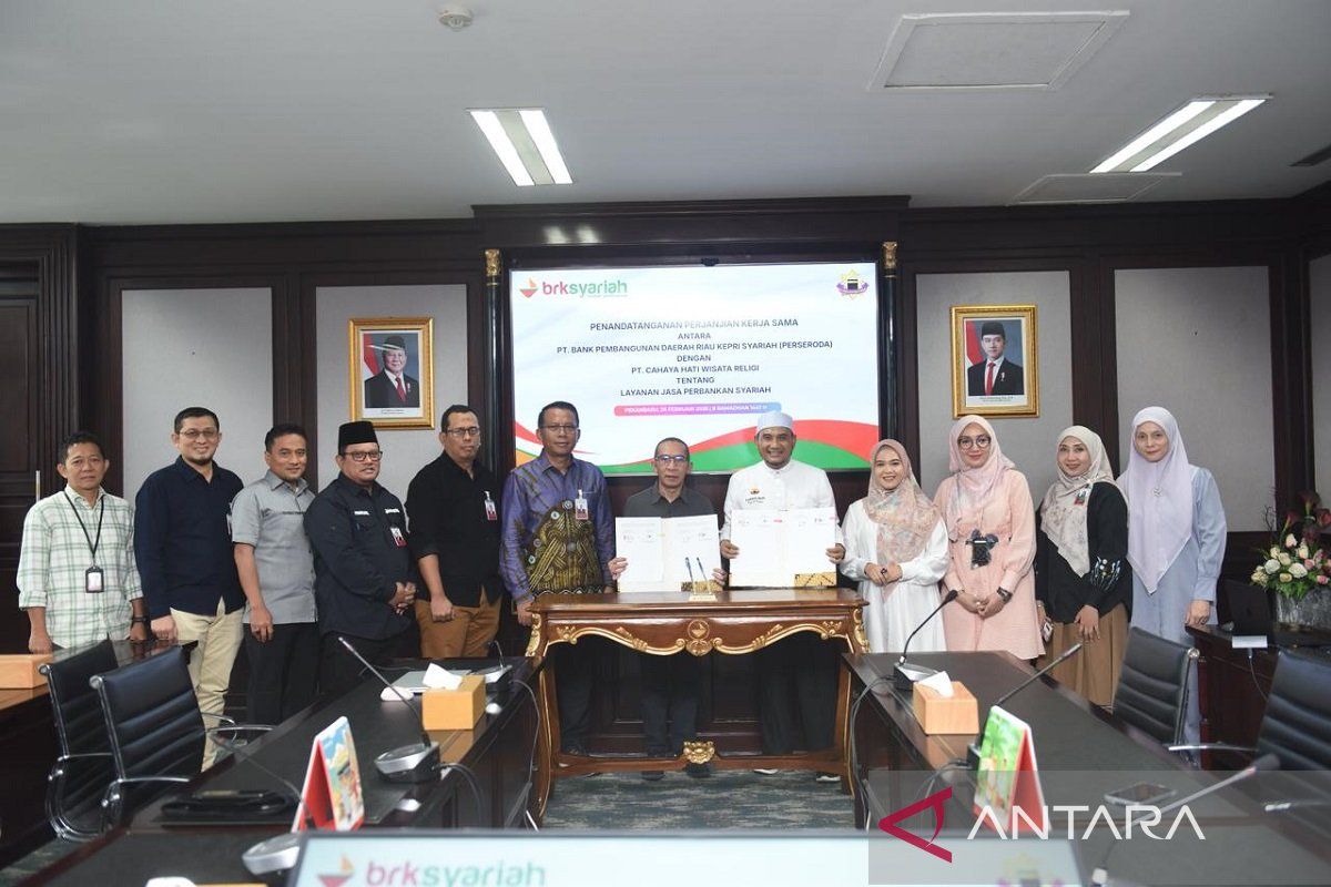 Perkuat Layanan Keuangan Perjalanan Ibadah Umrah dan Haji Khusus, BRK Syariah Jalin Kerja Sama dengan PT. Cahaya Hati Wisata Religi
