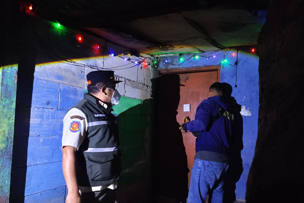 Wanita malam dan miras terjaring Operasi Pekat di Ciracas