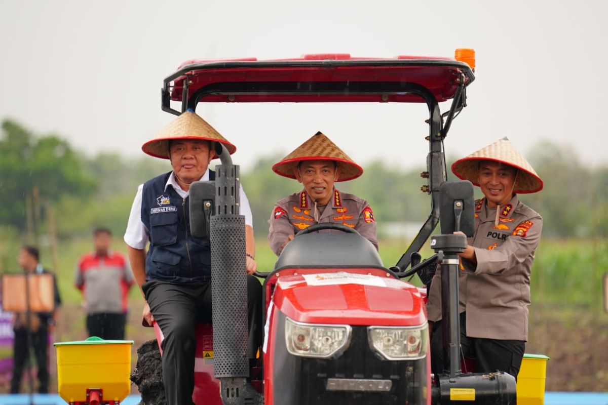 Kapolri hadiri tanam raya jagung, dukung swasembada pangan Presiden