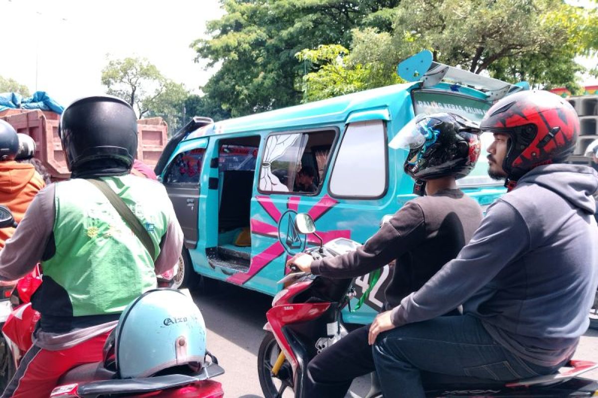 Gunakan kendaraan umum saat mudik Lebaran bisa tekan kemacetan