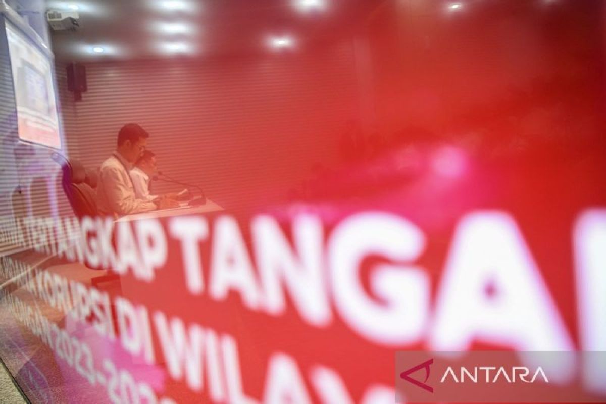 Eks Penyidik: Kepala daerah tinggal nunggu waktu saja kapan ditangkap