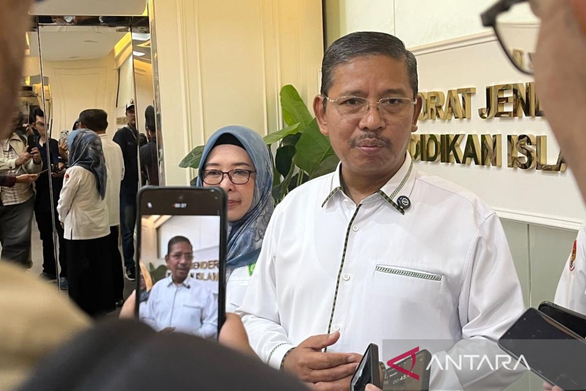 Kemenag mulai salurkan dana BOS Rp4,5 triliun untuk madrasah swasta