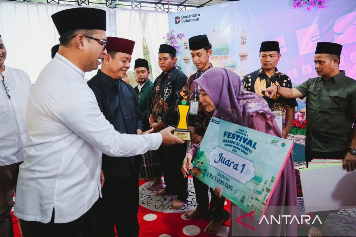 Pemkab Rohul Apresiasi PTPN IV PalmCo Bentengi Generasi Muda melalui Festival Hadroh