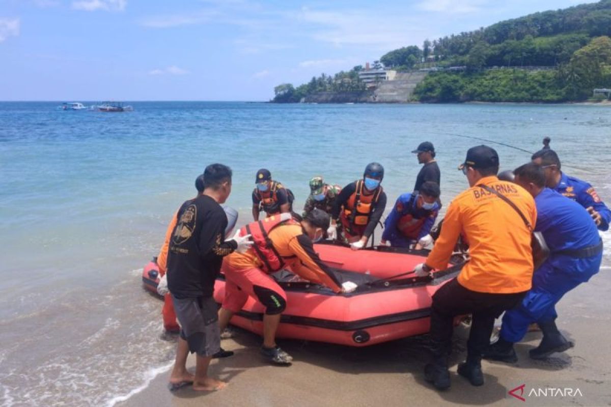 Jasad terombang-ambing di Laut Senggigi Lombok ternyata pemancing Bali
