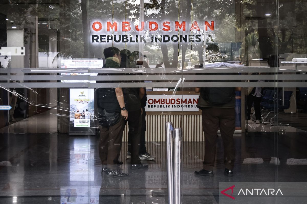 Hukum kemarin, Ombudsman RI digeledah hingga Pandji diperiksa Polri