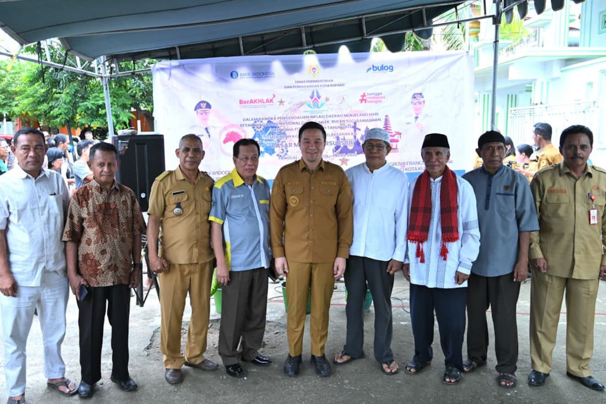 Pemkot Kupang menyiapkan 27 pasar murah bersubsidi untuk tekan inflasi