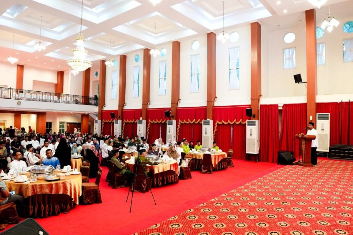 Ramadhan momentum bahagiakan anak yatim