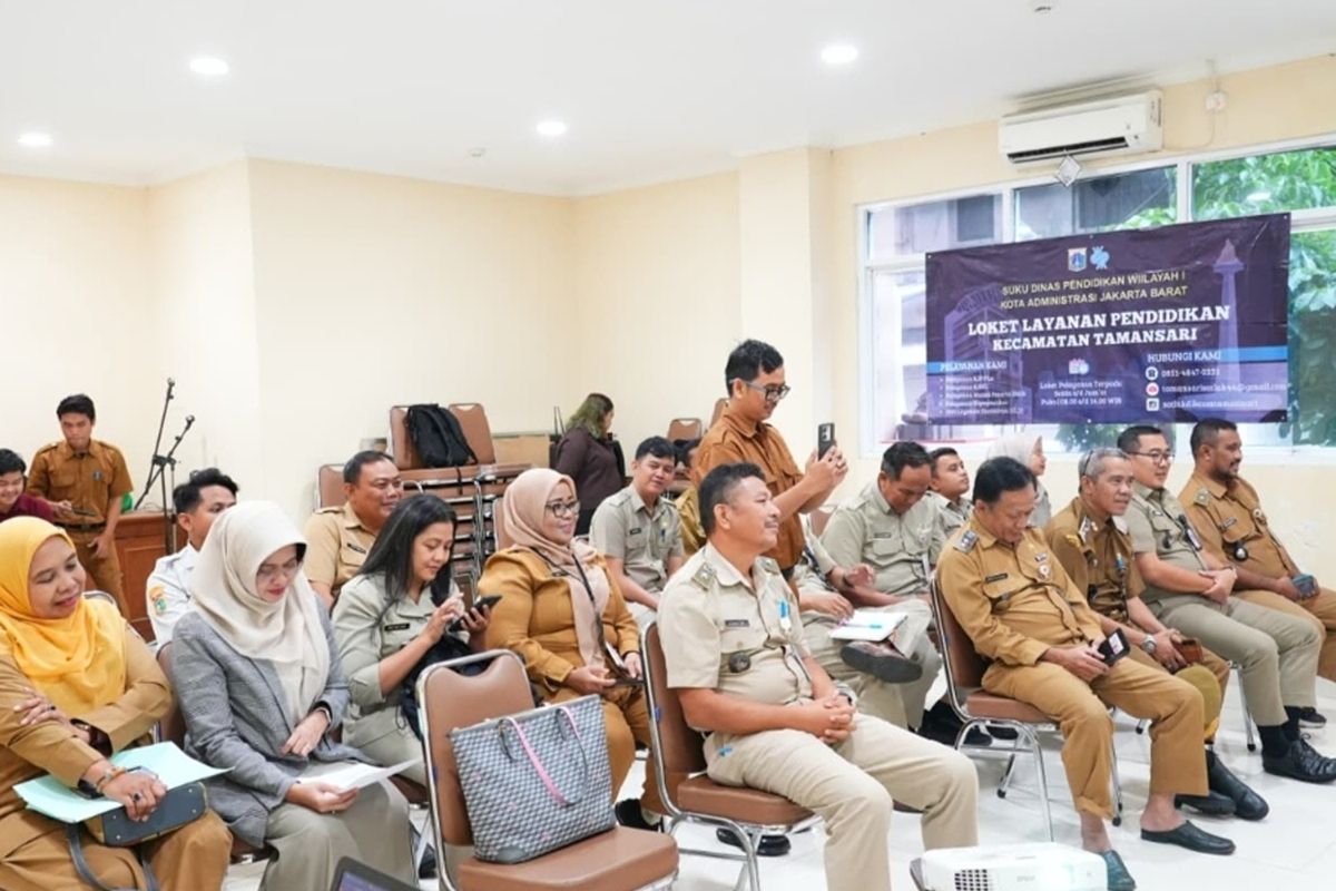 Jakbar perkuat keterbukaan informasi publik lewat pendampingan PPID