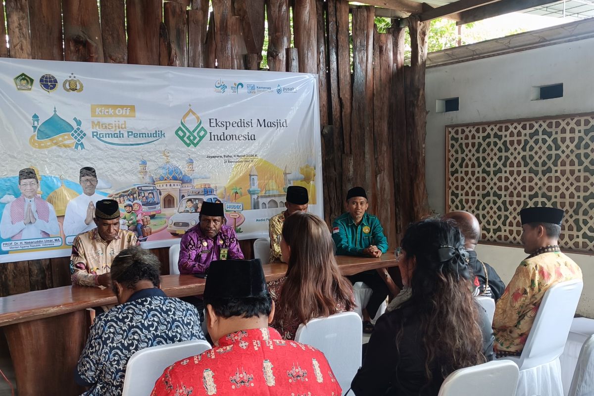 Kanwil Kemenag Papua luncurkan program Masjid Ramah Pemudik di Sentani