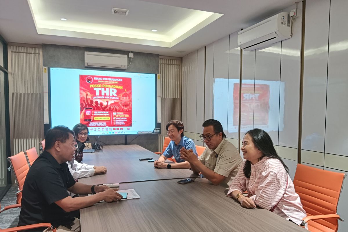 Fraksi PDIP DPRD Kota Semarang buka kanal aduan THR