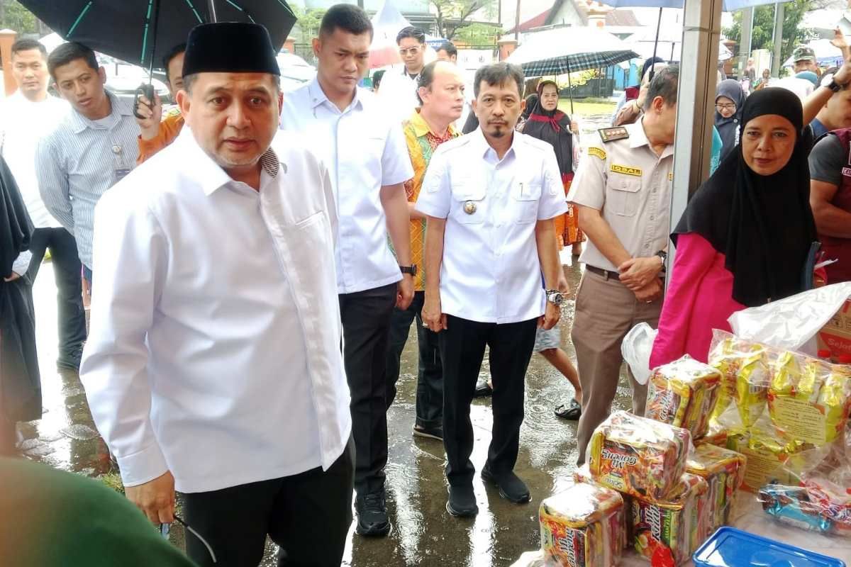 Pasar mlurah di seluruh kecamatan di Makassar digelar selama 10 hari
