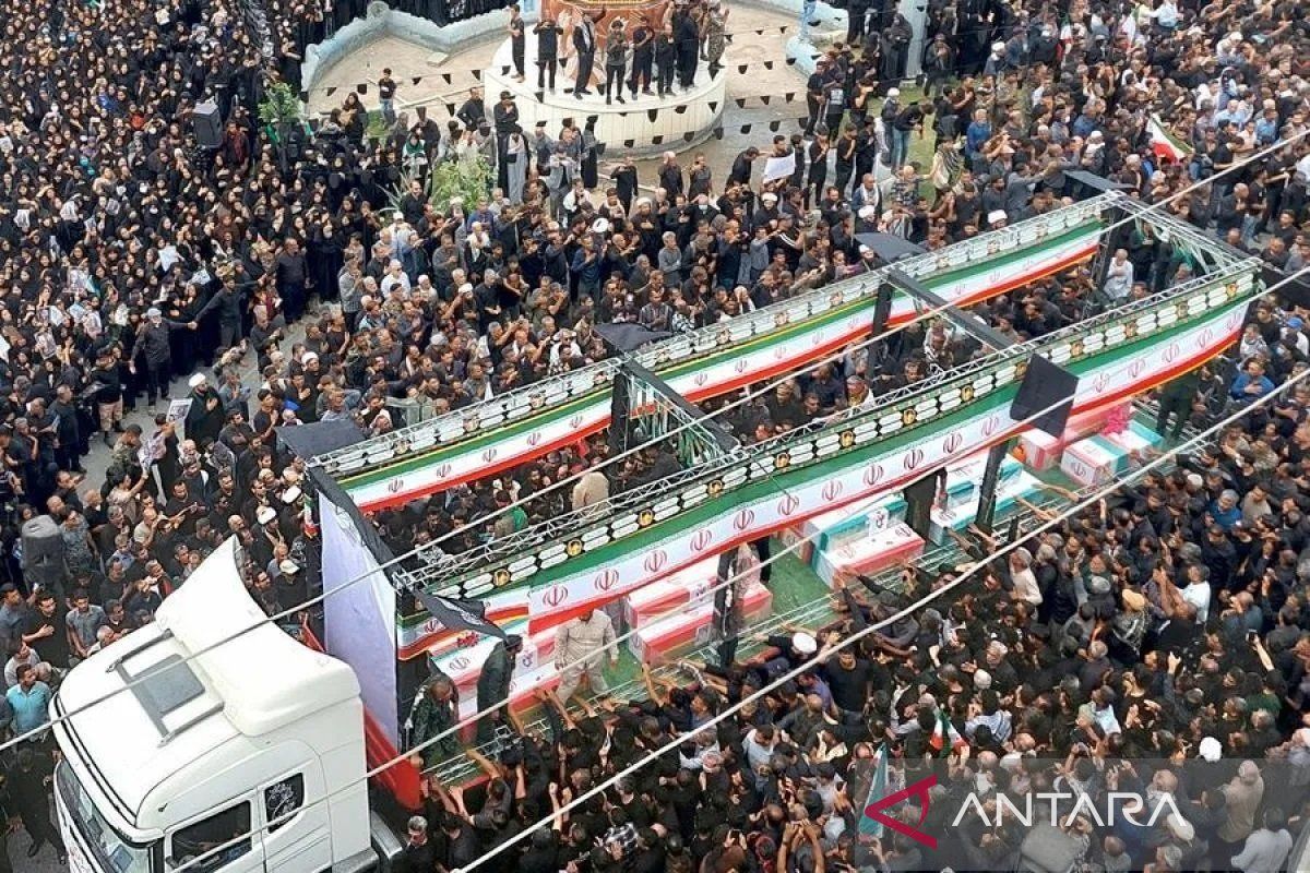 Ribuan warga Spanyol demo, tuntut konflik Timur Tengah dihentikan