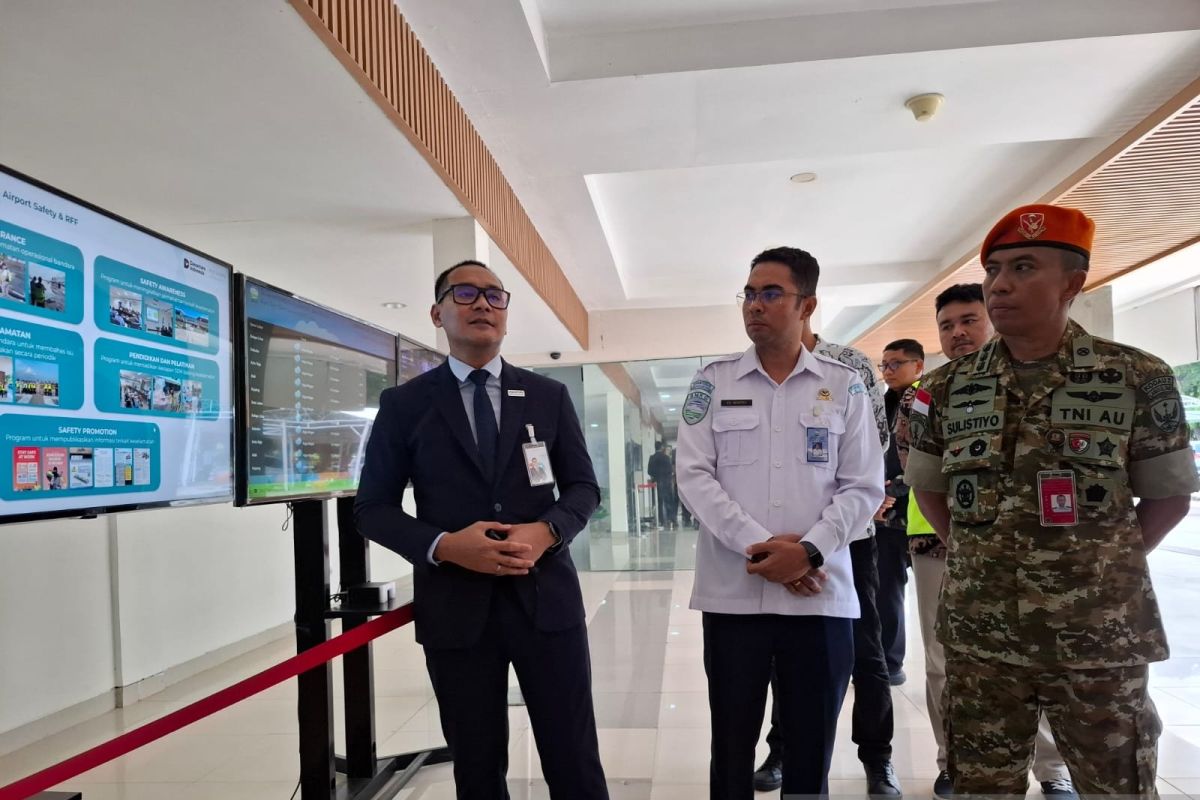 2.768 pemudik melintas melalui bandara El Tari di H-8 Idul Fitri