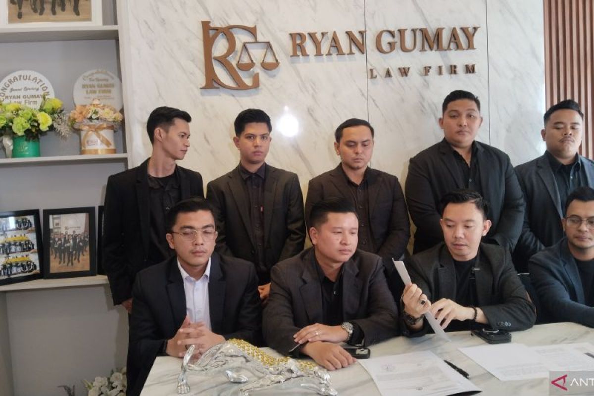 Eks Sekda Sumsel dilaporkan ke Kejati dugaan penggelapan uang lahan