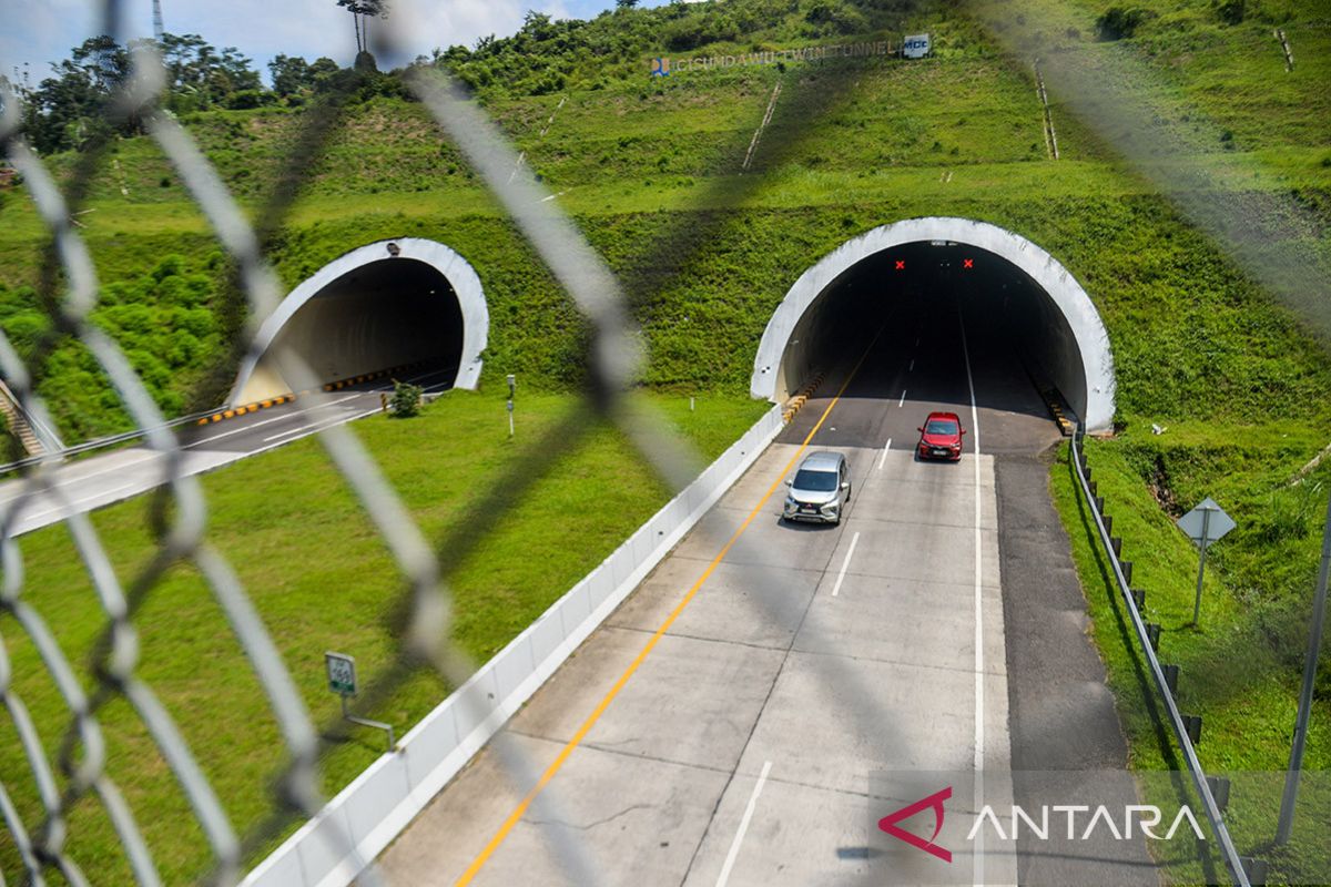 Info mudik 2026: tarif Tol Cisumdawu dipangkas 30 persen mulai hari ini, cek kondisi jalur Sumedang!