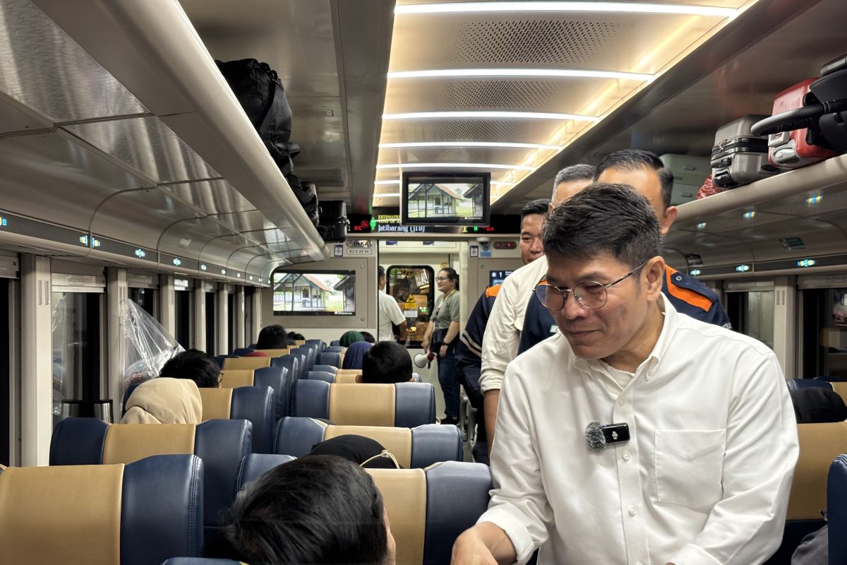 Dirut ANTARA lepas peserta mudik bersama ANTARA