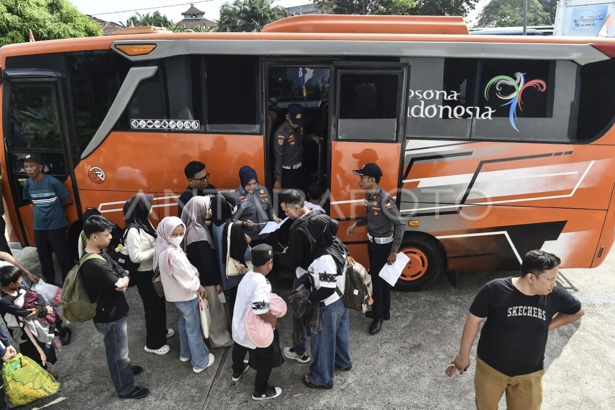 Pemberangkatan pemudik melalui program Mudik Gratis