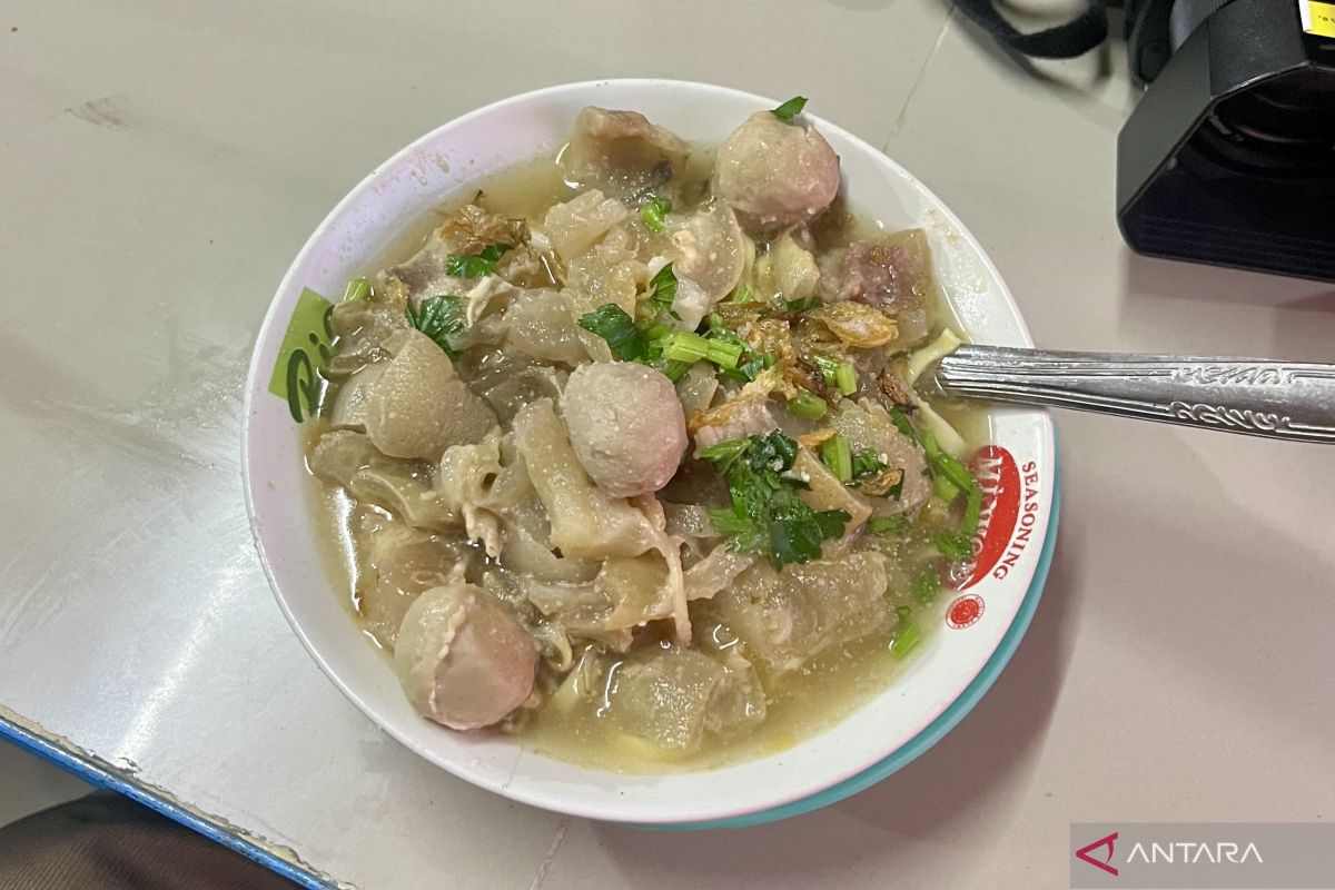 Melintas Bandung saat mudik? Coba Mie Kocok khas Bandung Mang Nanang