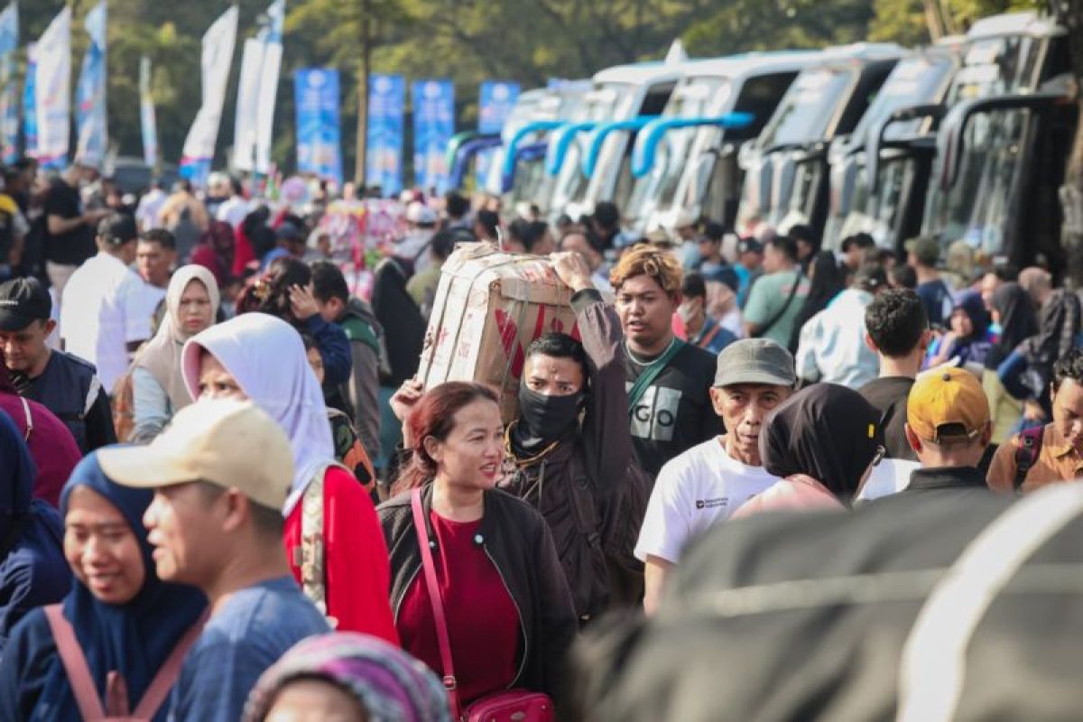 Gubernur Jateng: Tradisi mudik tingkatkan perputaran uang dan  perekonomian daerah
