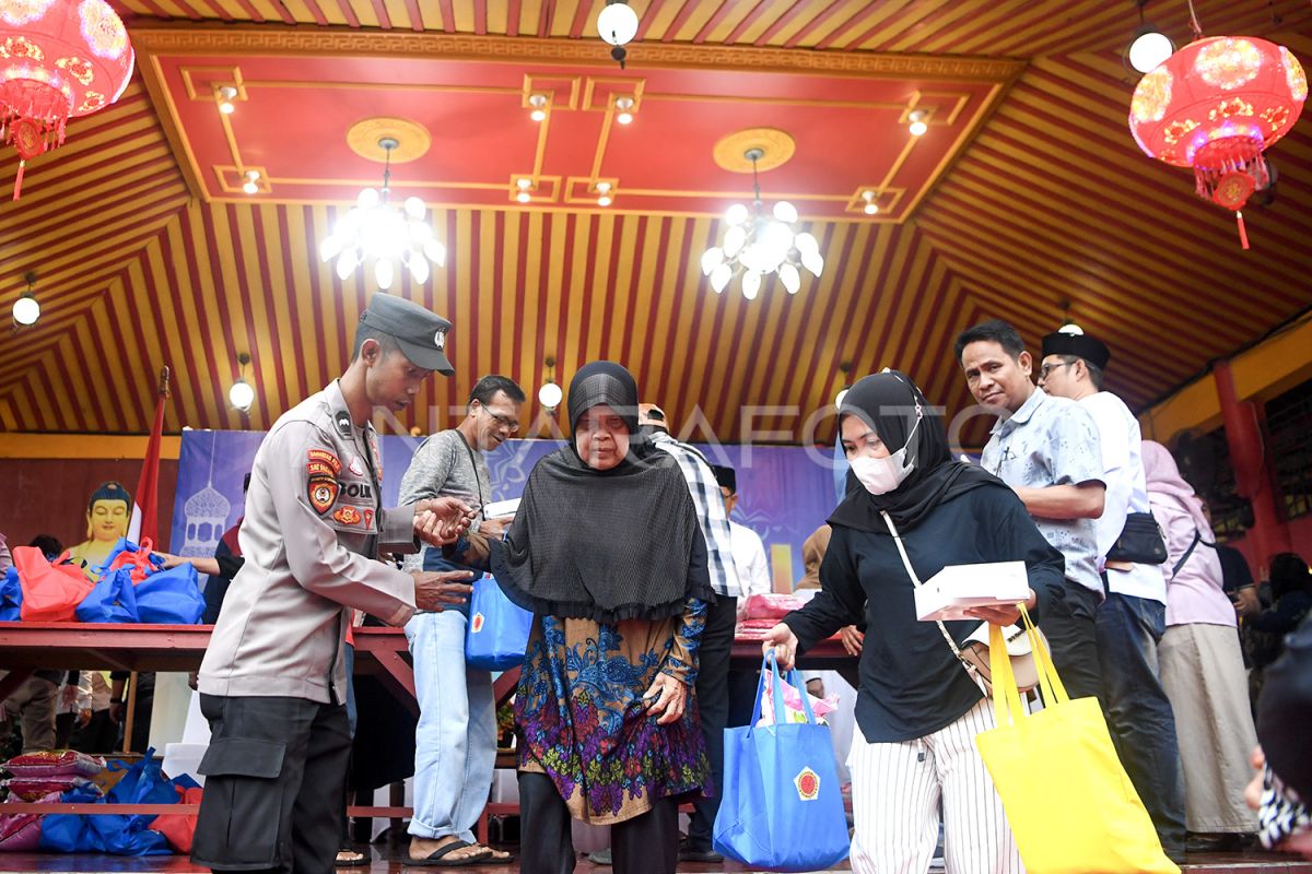 Bakti sosial warga Tionghoa di Samarinda