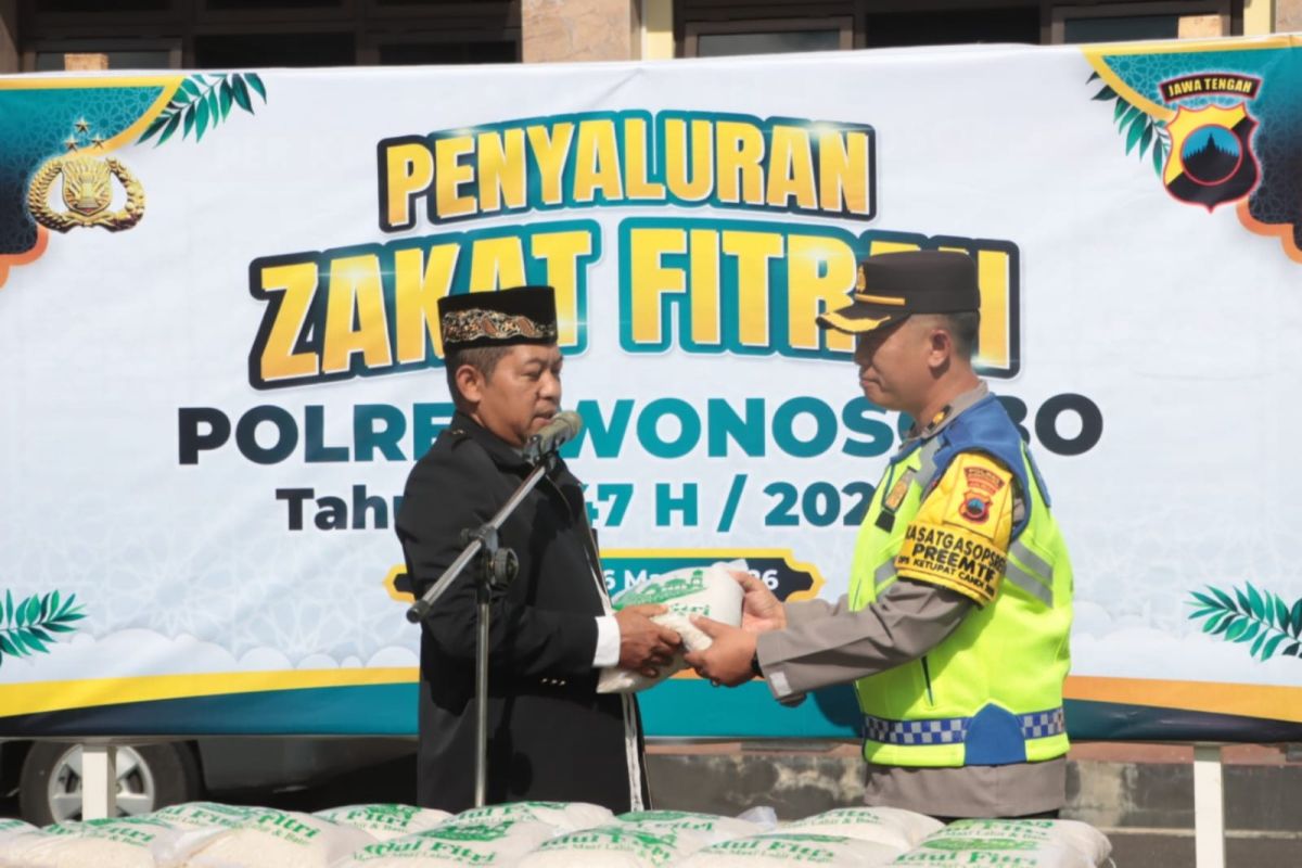 Polres Wonosobo menyalurkan zakat fitrah kepada mustahik
